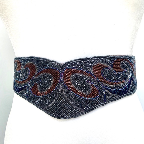 Vintage hand beaded belt - Picture 2 of 8